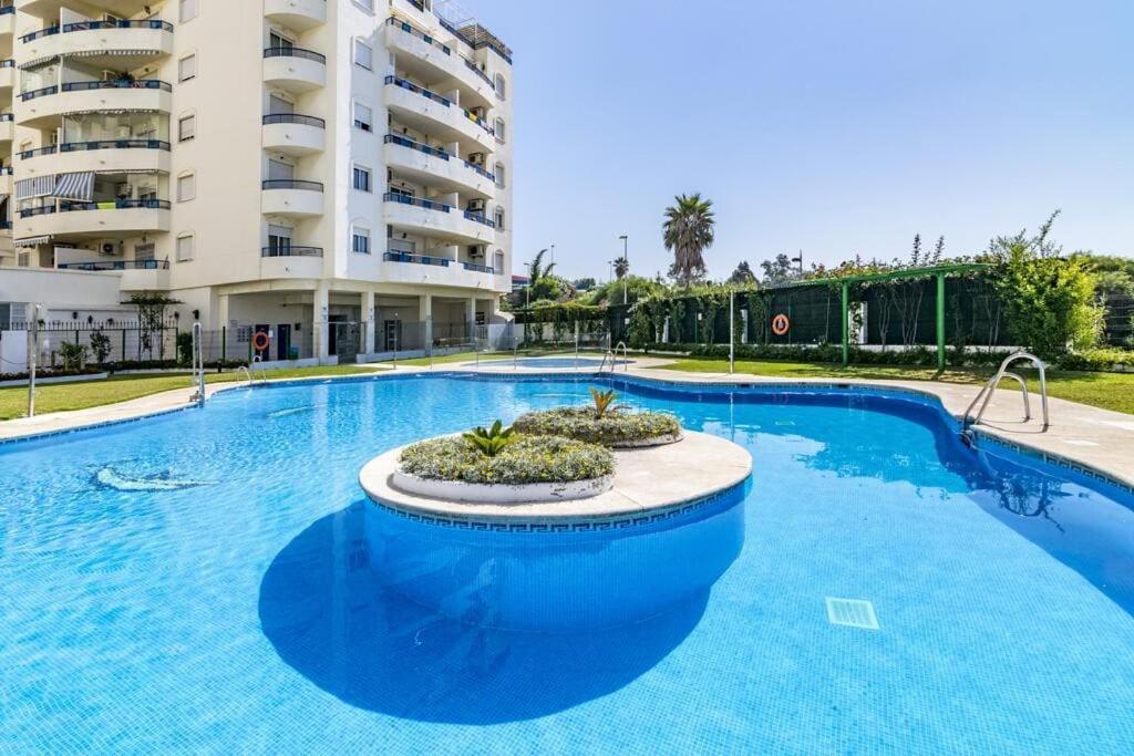 Pie De Playa Con Piscina: Banana Beach. * Marbella